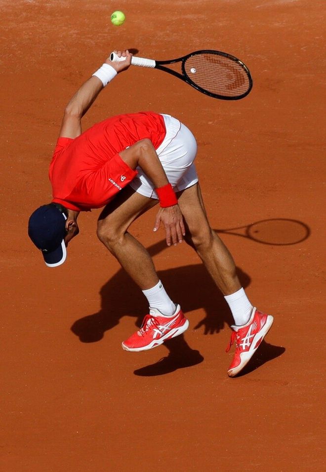 雷加利斯击败瓦伦西亚,继续冲击前四名 雷加利斯击败瓦伦西亚,继续冲击前四名