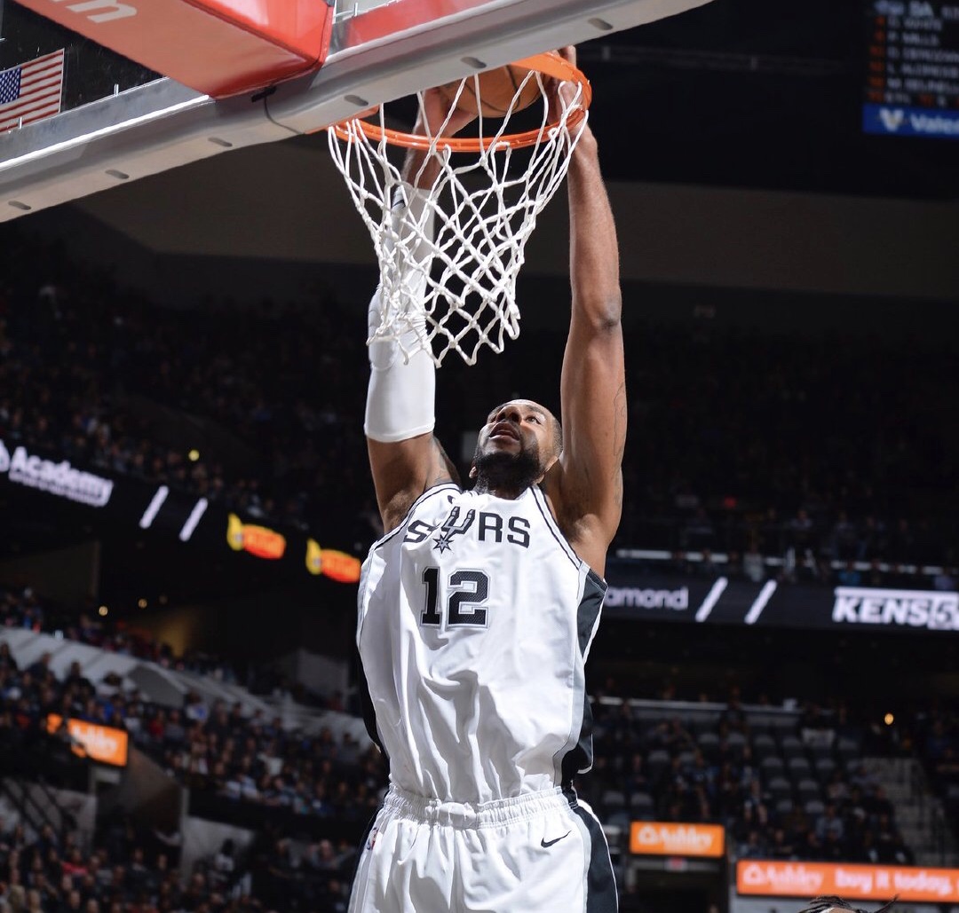 开云体育中国-包含活塞中锋阿尔德里奇：聚焦防守敌方赛局的词条