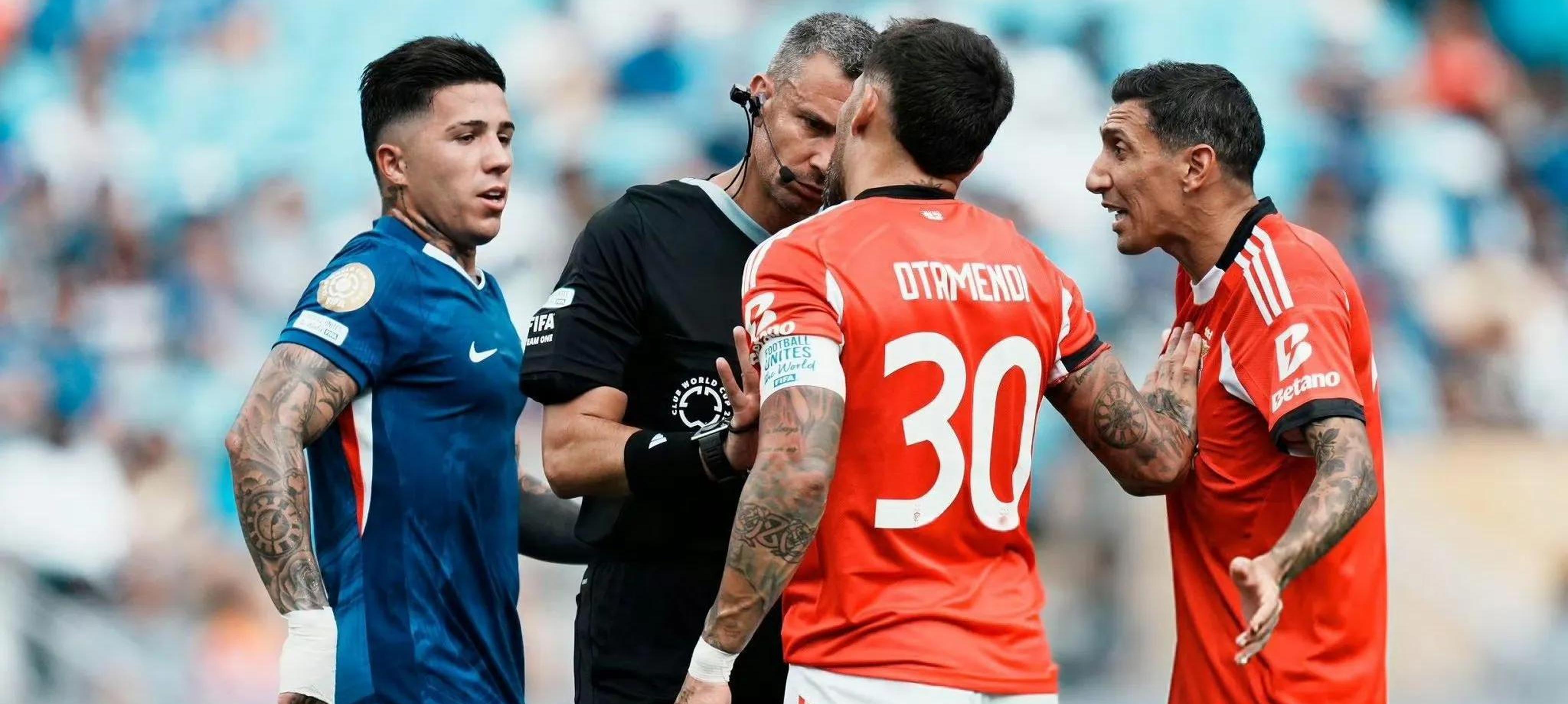 关于瓦伦西亚不敌切尔西，遭遇小组阶段失利的信息