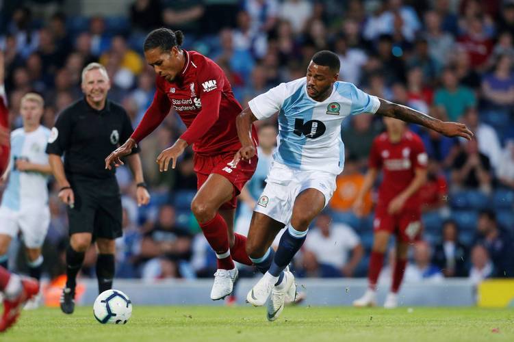 斯旺西主场大捷,保级形势稳中有升的简单介绍 斯旺西主场大捷,保级形势稳中有升的简单介绍