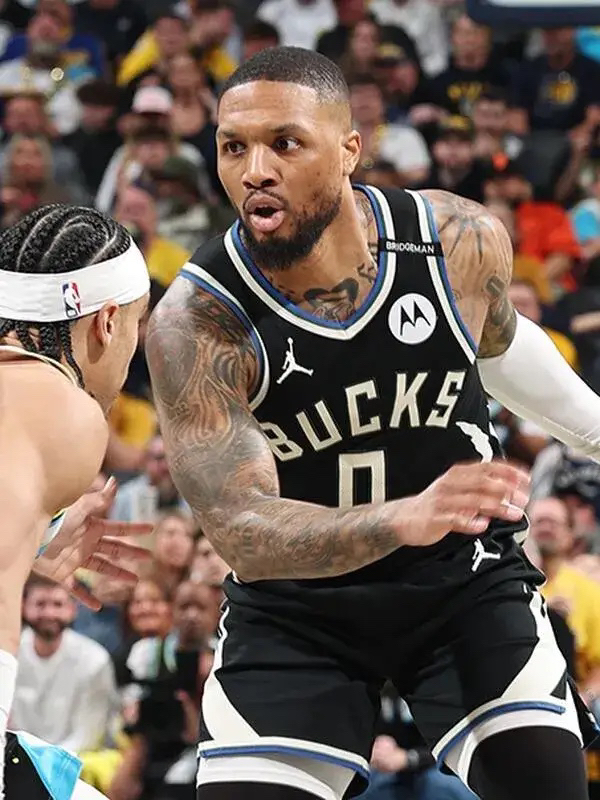 福建队轻取国王,利拉德惊艳四座 福建队轻取国王,利拉德惊艳四座