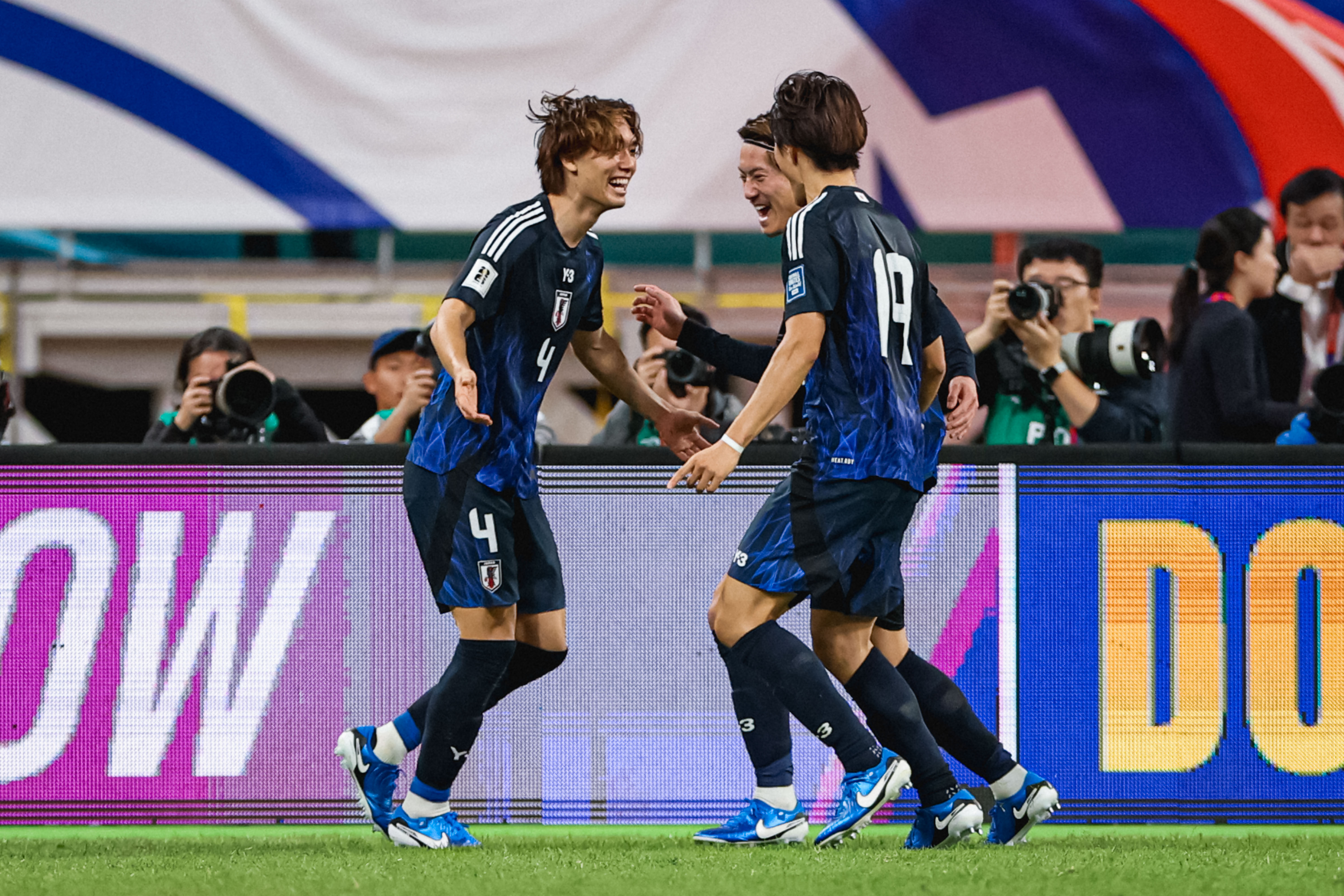 开云体育中国-法国队完胜日本队，林高远点燃赛场