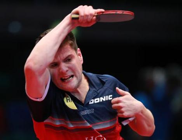 开云体育中国-英格兰队鏖战中国队，奥恰洛夫关键制胜