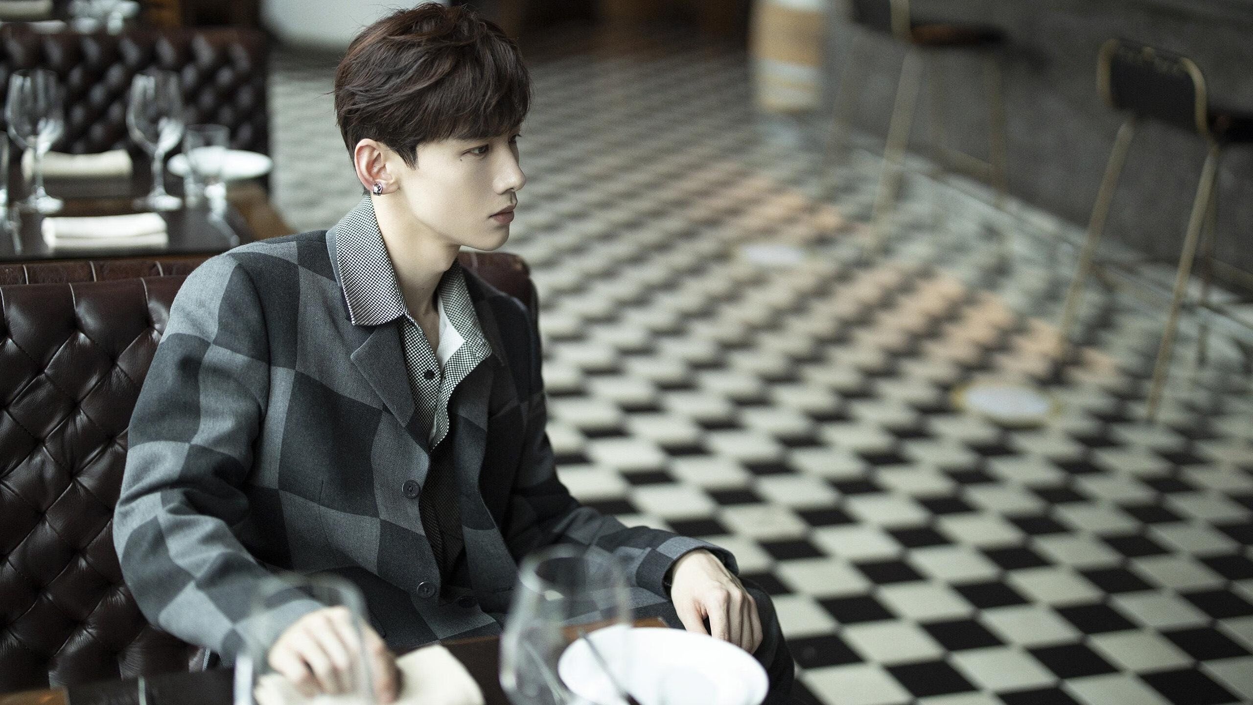 跨时空对决！利拉德全场最佳无争议，凯尔特人战术素养完胜新疆队